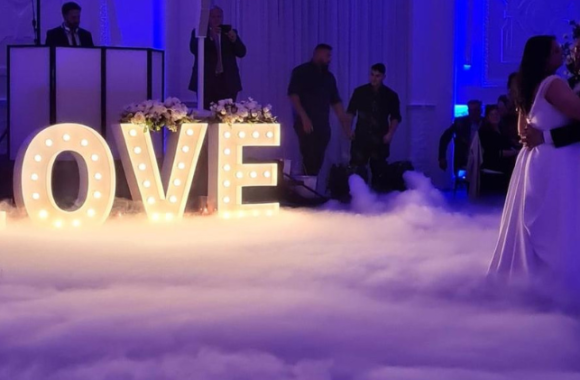 Top 5 Melbourne Wedding Entertainment That Instantly Turn Your Reception into a Luxury Experience