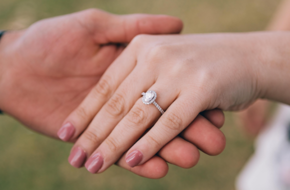 6 Key Moments to Include in Your Engagement Party in Melbourne