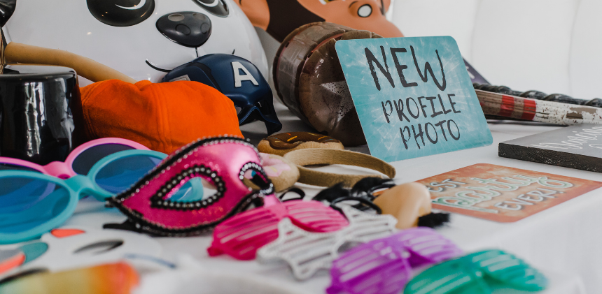 360 Photo Booth vs. Deluxe Photo Booth: Which Photo Booth Hire in Melbourne Is Right for You?