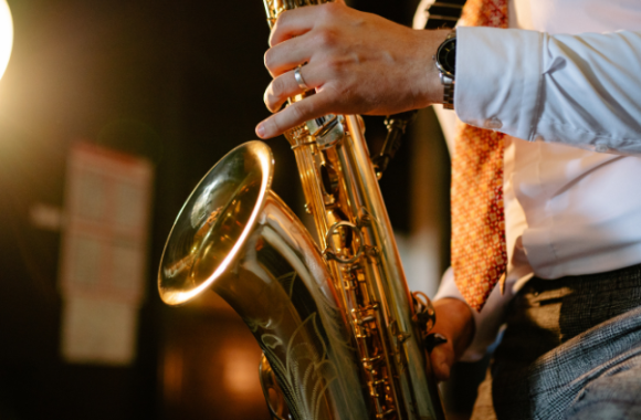 3 Reasons DJ + Saxophone at Melbourne Weddings Is Trending 3 Reasons DJ + Saxophone at Melbourne Weddings Is Trending