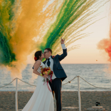 Thinking of Adding Coloured Smokes to Your Melbourne Wedding Ceremony? Thinking of Adding Coloured Smokes to Your Melbourne Wedding Ceremony?